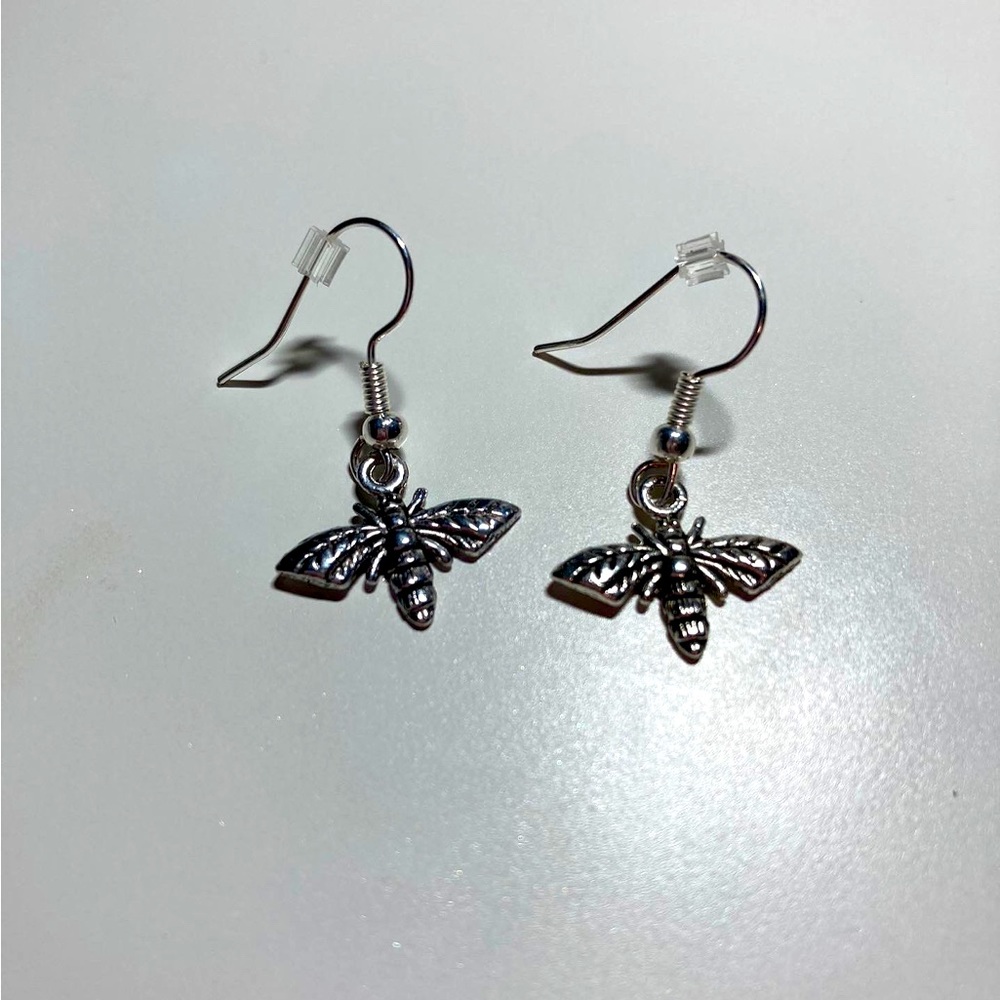 🌟Free w/ Bundle🌟 Handmade Silver dragonfly earrings